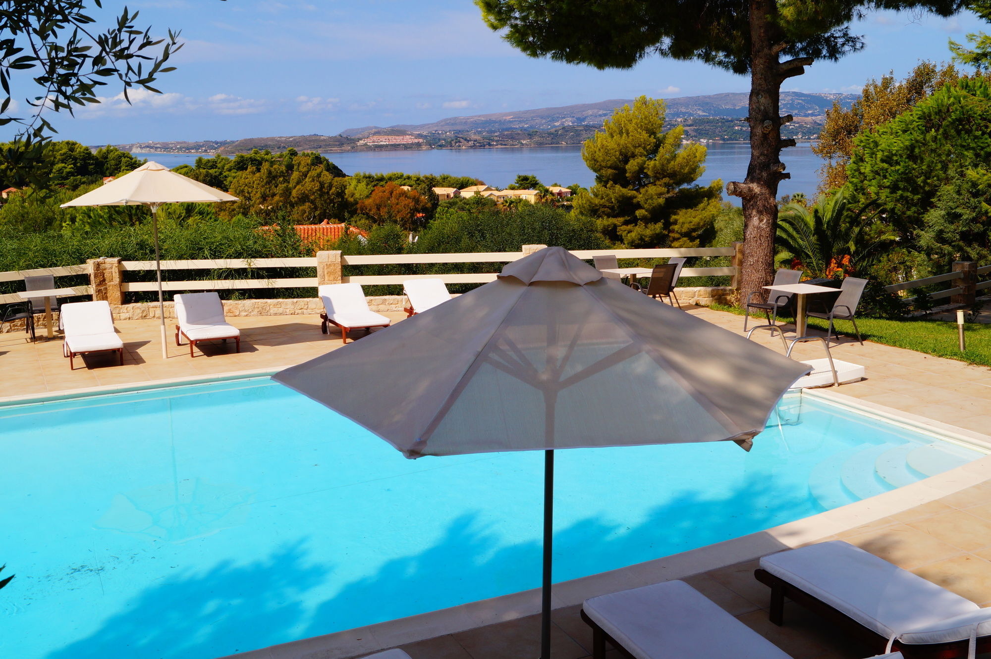 Belvista Luxury Apartments Argostoli  Ngoại thất bức ảnh